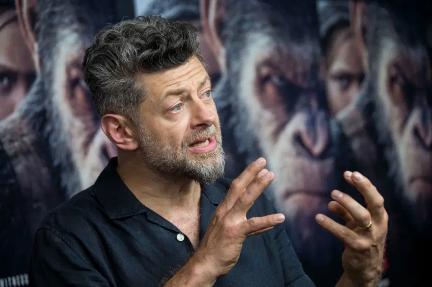 Andy Serkis: Role girmek için sette Gollum gibi yürüdüm 