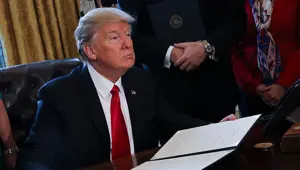 Trump'ın ikinci vize yasağı süresiz olarak durduruldu