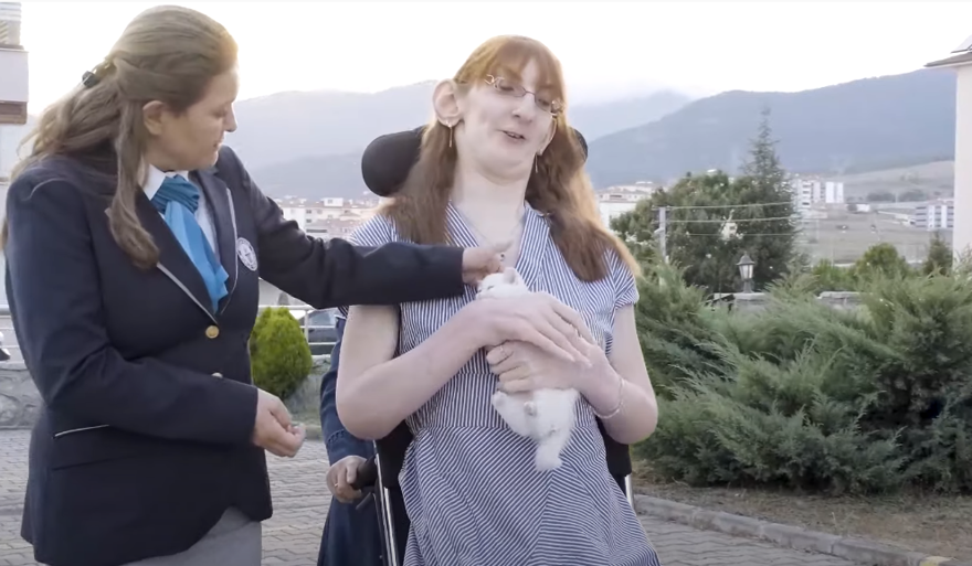 Dünyanın en uzun boylu kadını Rümeysa Gelgi, Guinness Rekorlar Kitabı'na girdi 4 Dünyanın en uzun boylu kadını Rümeysa Gelgi, Guinness Rekorlar Kitabı'na girdi 4