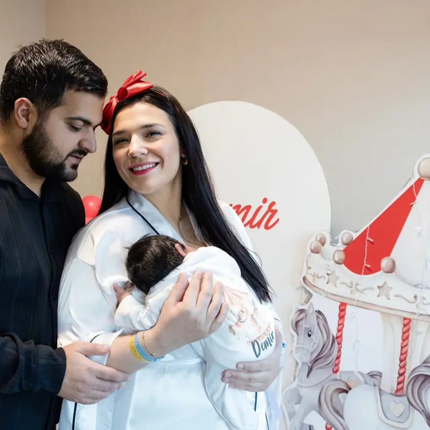 Şarkıcı Tuğçe Kandemir'in büyük mutluluğu: Oğlu Demir ile yeni kareler 6