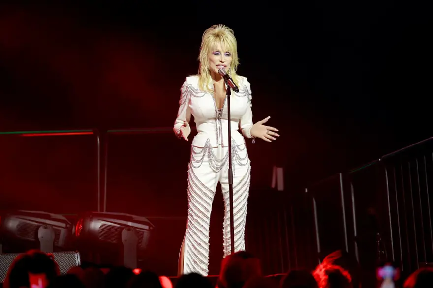 Dolly Parton için dua isteyen kız kardeşinden yeni açıklama: Kimseyi korkutmak istemedim 1 Dolly Parton için dua isteyen kız kardeşinden yeni açıklama: Kimseyi korkutmak istemedim 1