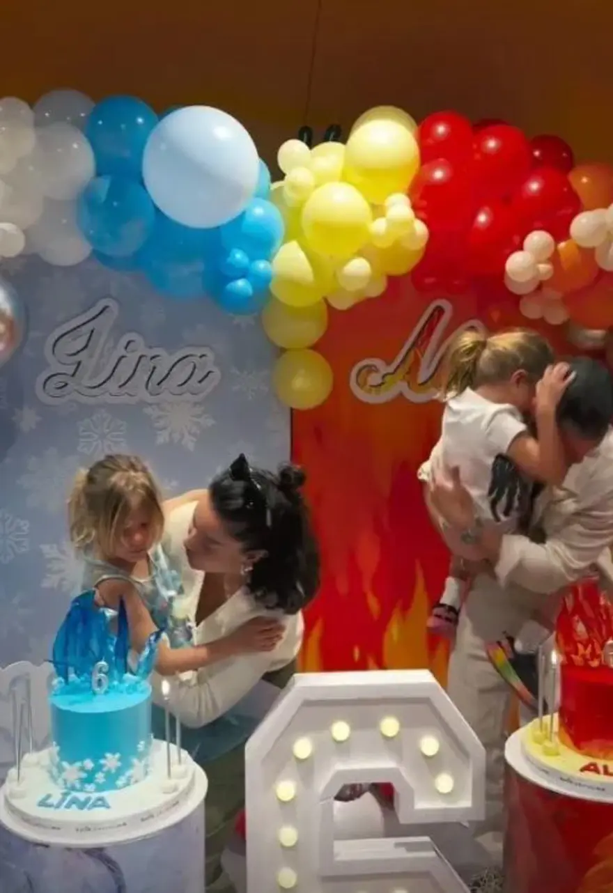 Pelin Akil ile Anıl Altan ikiz kızlarının doğum gününde bir araya geldi 6