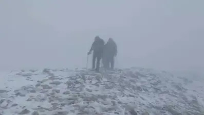 Kar erken geldi... Zirvede göz gözü görmüyor