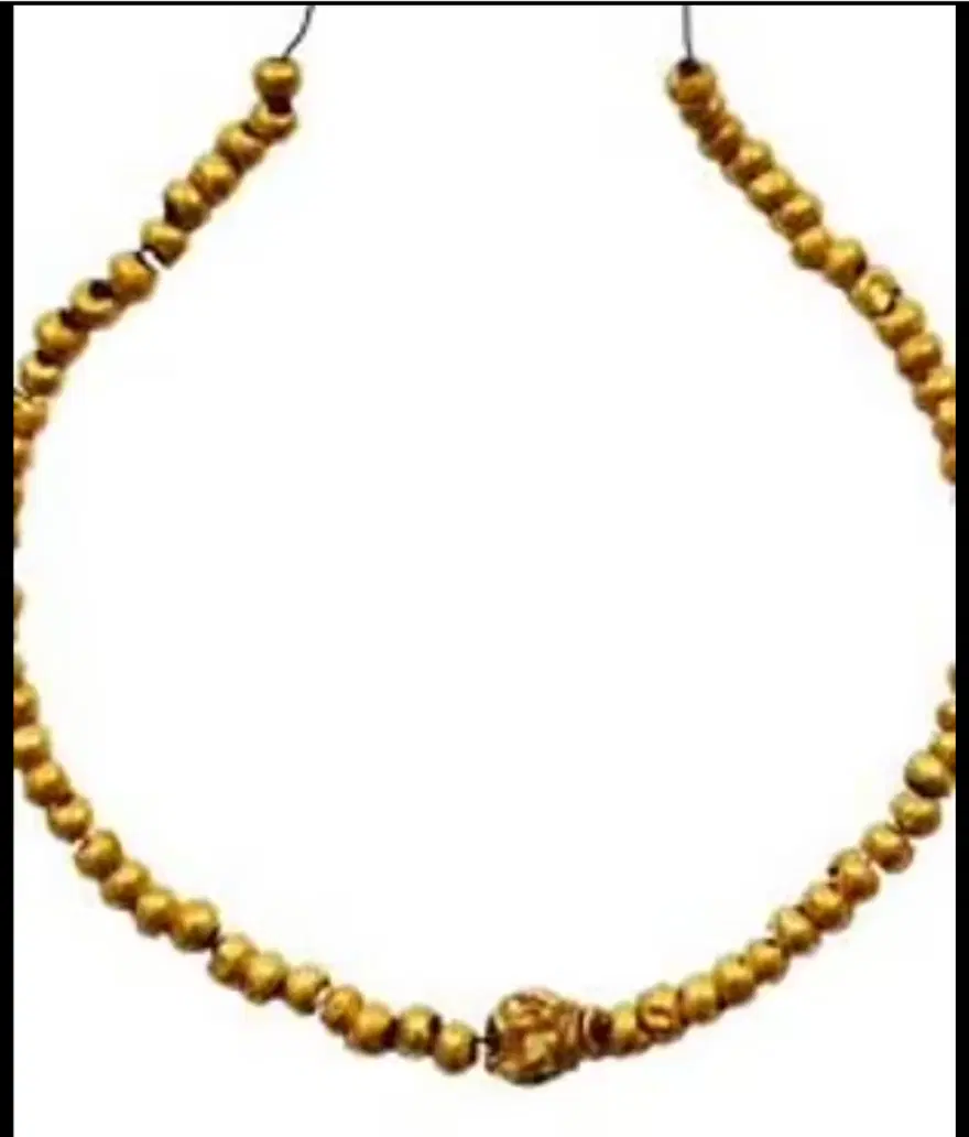 Güney Kıbrıs’ta Mısır Kraliçesi Nefertiti dönemine ait paha biçilemez altın hazine bulundu 2 Güney Kıbrıs’ta Mısır Kraliçesi Nefertiti dönemine ait paha biçilemez altın hazine bulundu 2