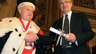 Pamuk'a rönesansın beşiğinden fahri doktora