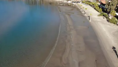 Muğla&#x27;da deniz 20 metre çekildi
