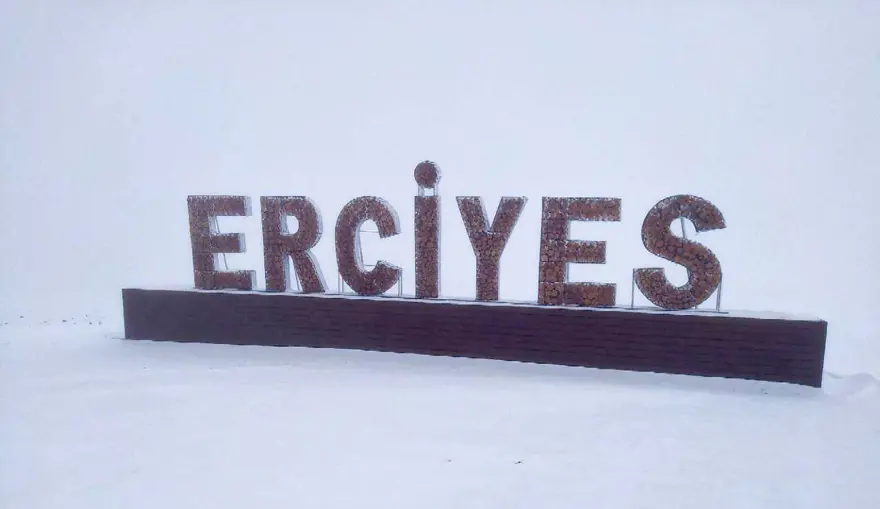 ERCİYES BEYAZA BÜRÜNDÜ ERCİYES BEYAZA BÜRÜNDÜ