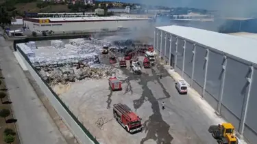 Zonguldak'ta kağıt fabrikasında yangın