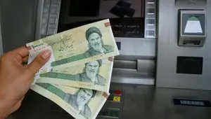 İran'da dolar ilk kez 19 bin tümeni aşarak tarihi rekorunu kırdı İran'da dolar ilk kez 19 bin tümeni aşarak tarihi rekorunu kırdı