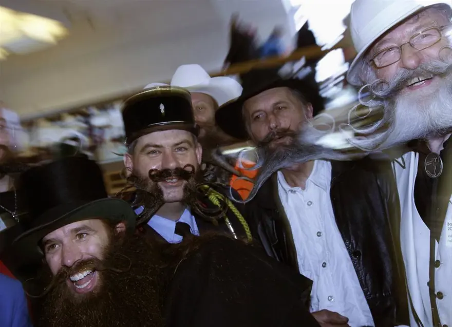 Sakalların yarışı 9