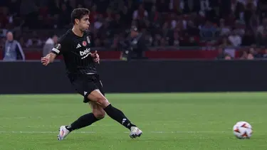 Beşiktaş'ın yıldızı zor günleri anlattı: "Açlık ve sefalet yaşadık"
