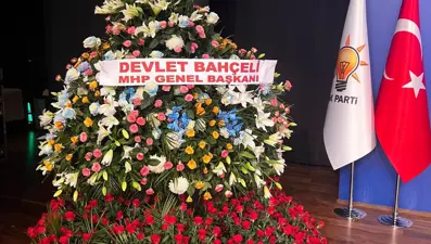Bahçeli'den AK Parti'ye anlamlı çiçek