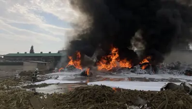 Gaziantep'te geri dönüşüm tesisinde yangın