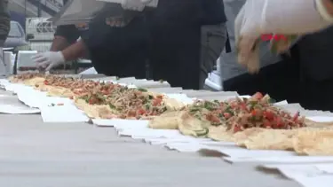 Adana, Ankara'ya gitti: 106 metre kebap ikram edildi