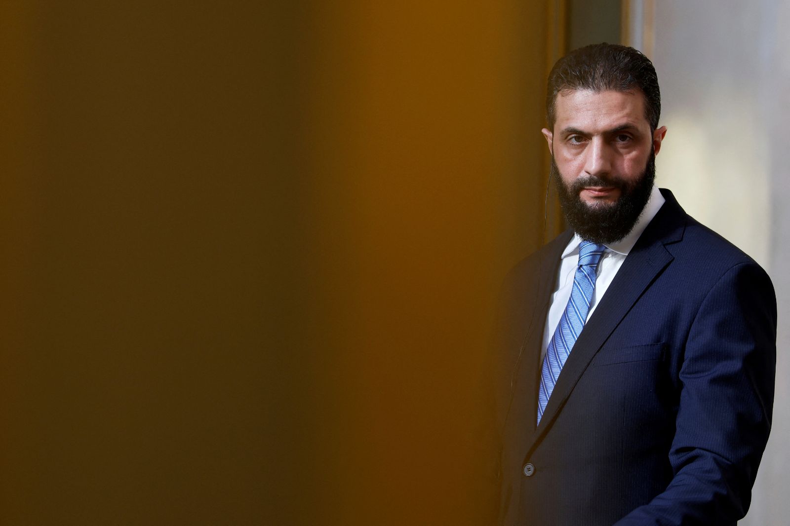 Suriye lideri Şara, eşinin mezuniyet törenine katıldı
