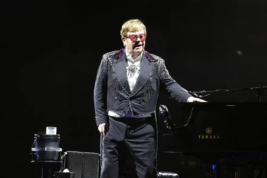 Elton John: Artık turneye çıkmayacağım 3