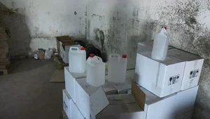 İstanbul'da 1 milyon liralık etil alkol ele geçirildi İstanbul'da 1 milyon liralık etil alkol ele geçirildi