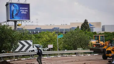 Husiler: İsrail’in Ben Gurion Havalimanı balistik füze ile hedef alındı