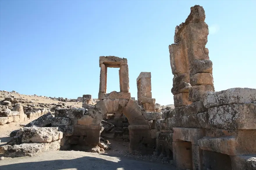 Şuayb Antik Kenti, surları ve dehlizleriyle ilgi çekiyor 8