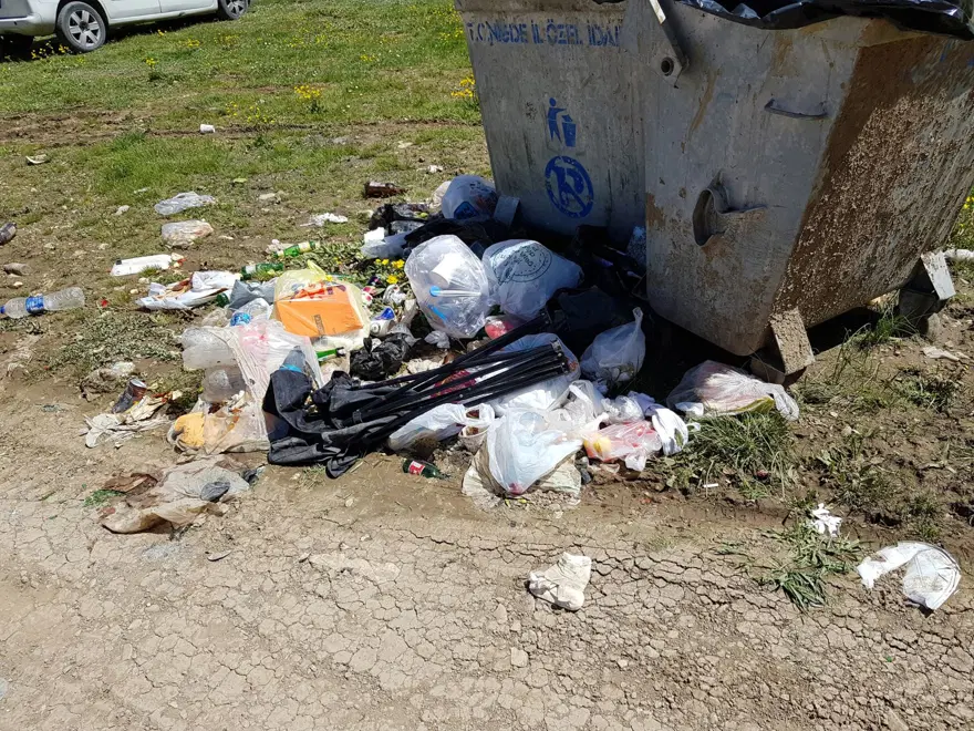 Niğde'de doğa harikası Meydan Yaylası çöplüğe döndü 4