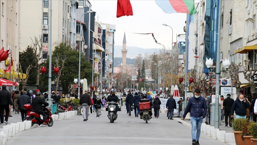 Uşak'ta düzenlenen uyuşturucu operasyonunda yakalanan şüpheli tutuklandı
