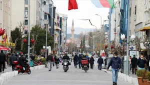 Uşak'ta düzenlenen uyuşturucu operasyonunda yakalanan şüpheli tutuklandı Uşak'ta düzenlenen uyuşturucu operasyonunda yakalanan şüpheli tutuklandı