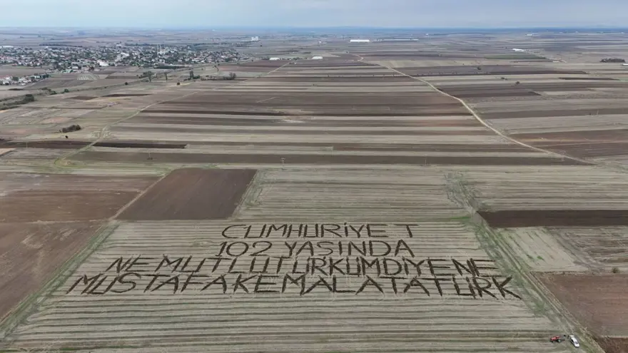Cumhuriyet coşkusu: Kırklarelili çiftçi bayramı böyle kutladı Cumhuriyet coşkusu: Kırklarelili çiftçi bayramı böyle kutladı
