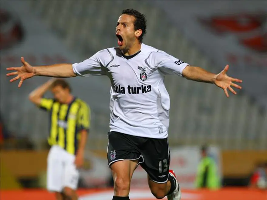 Beşiktaş: 4 - Fenerbahçe: 2 38 Beşiktaş: 4 - Fenerbahçe: 2 38