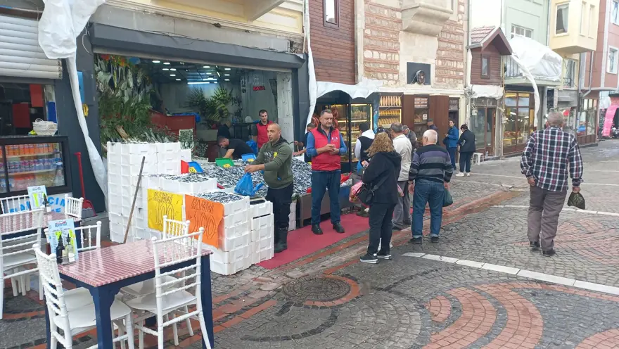 Soğuk havalar ona yaradı, bolluk başladı: Tezgahta gören akın etti 