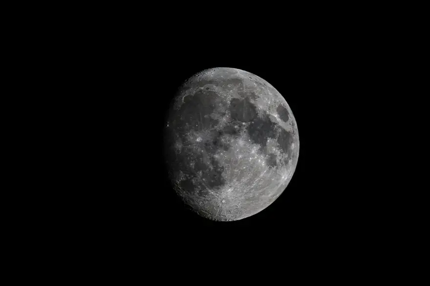 Ay'ın gizemli geçmişi: Manyetik alanıyla ilgili yeni keşif! 