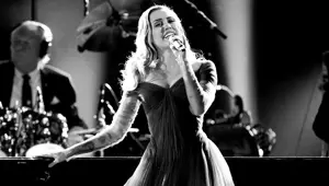 Miley Cyrus: Hala kendimi arıyorum Miley Cyrus: Hala kendimi arıyorum