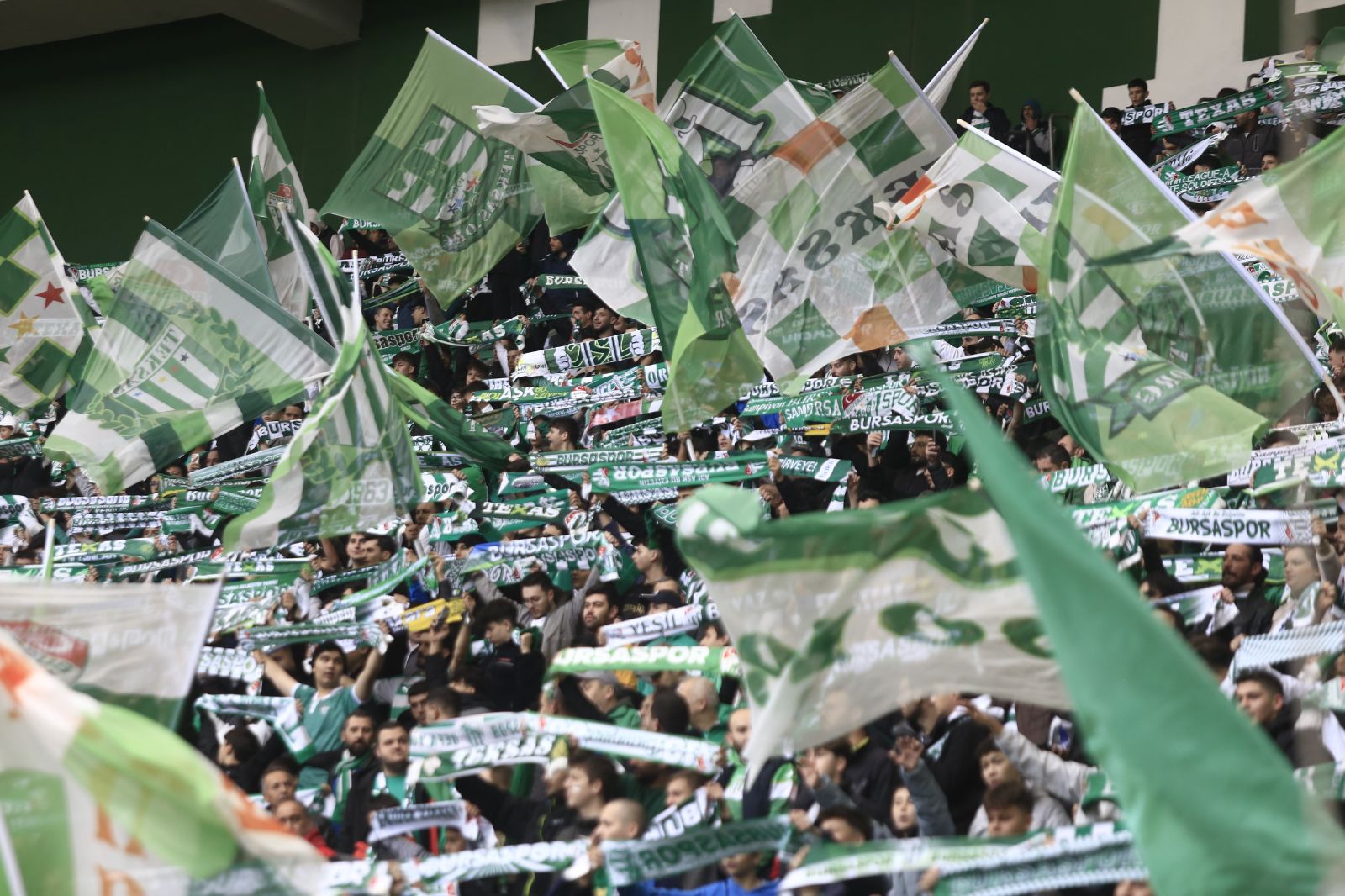 Profesyonel liglerde en çok seyircisi olan ikinci takım Bursaspor!