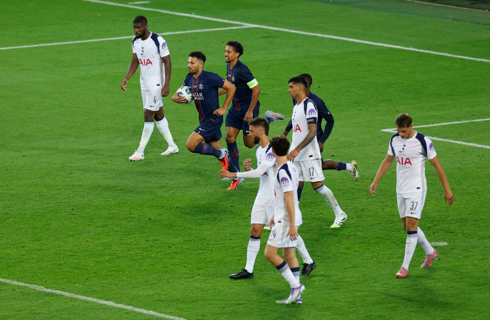 90+4'te geri dönüş, penaltılar ve zafer: Süper Kupa'nın sahibi PSG!