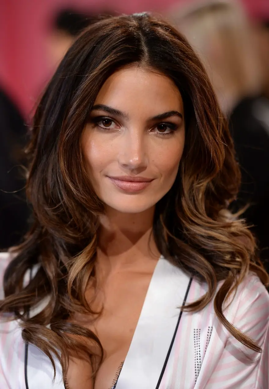 Lily Aldridge doğum için gün sayıyor 1