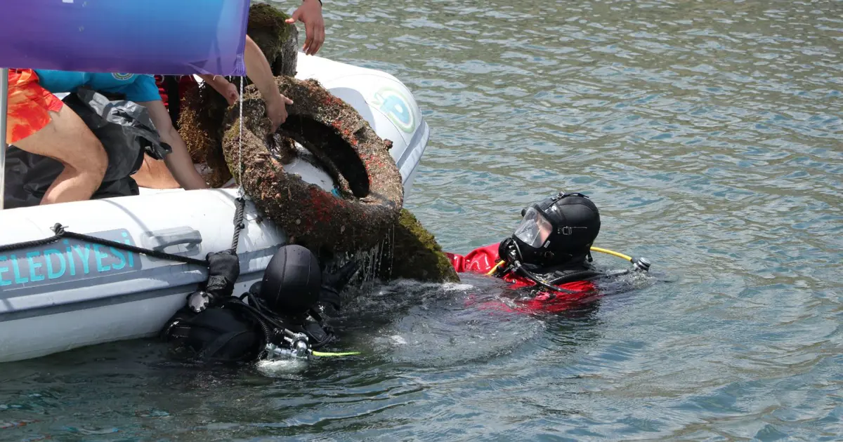 Tekirdağ’da deniz dibi temizliği