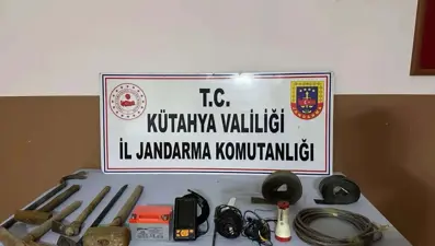 Kütahya'da kaçak tarihi eser kazısı: 6 şüpheli gözaltına alındı