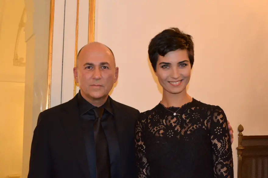 Oyuncu Tuba Büyüküstün'e Vatikan'da ödül 6