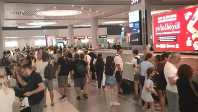 Havalimanlarında uçuş ve yolcu yoğunluğu