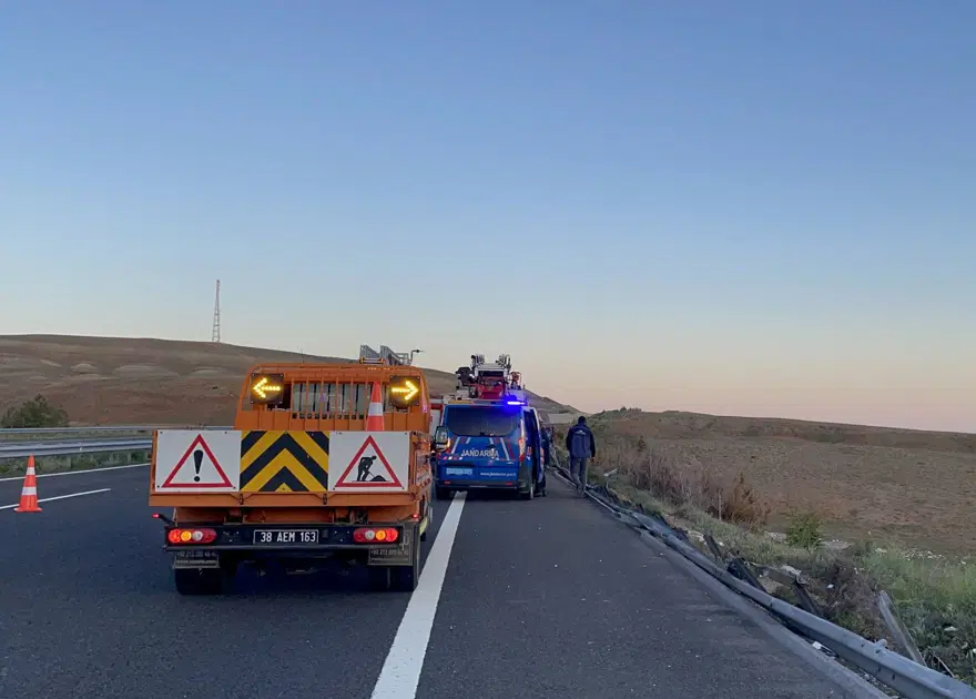 Niğde'de öğrencileri taşıyan otobüs devrildi: 3 kişi öldü, 41 kişi yaralandı 6