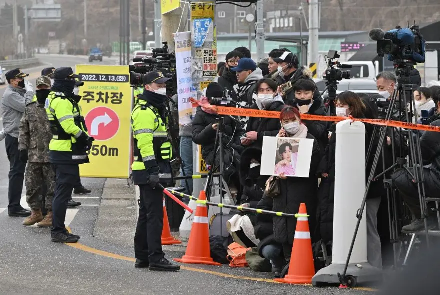 BTS üyesi Kim Seok-Jin askere gitti 6 BTS üyesi Kim Seok-Jin askere gitti 6