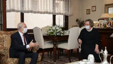 Kılıçdaroğlu, Alparslan Türkeş'in eşi Seval Türkeş'i ziyaret etti