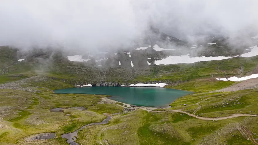 Gümüşhane'nin zirvesinde saklı güzellik: Yalnızca yaz mevsiminde ulaşım sağlanabiliyor 2 Gümüşhane'nin zirvesinde saklı güzellik: Yalnızca yaz mevsiminde ulaşım sağlanabiliyor 2