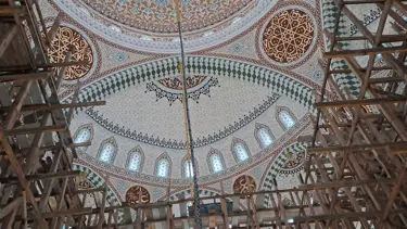 Camilere 30 yıldır Selçuklu ve Osmanlı motifleri işleniyor