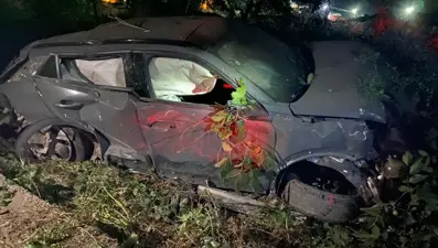 Alkollü sürücü takla attı, araç hurda yığınına döndü