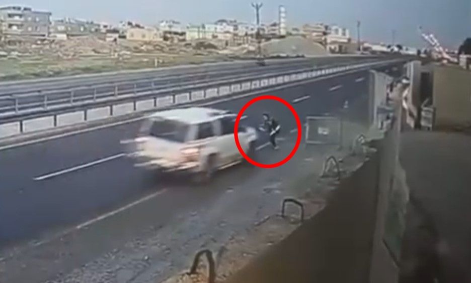 Film gibi kovalamaca: Yola kapan atan polise çarpıp yaraladı