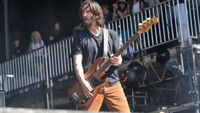 Keanu Reeves 20 yıl sonra sahnede