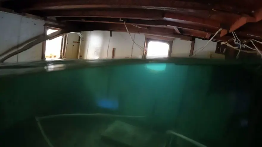'Hayalet gemi' su altından görüntülendi 8