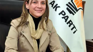 Seçim minibüsüyle yardım araç yokluğundan