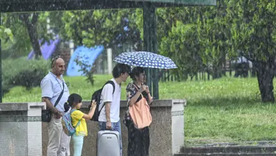 Sıcaktan bunalan İstanbullulara hafta sonu uyarısı