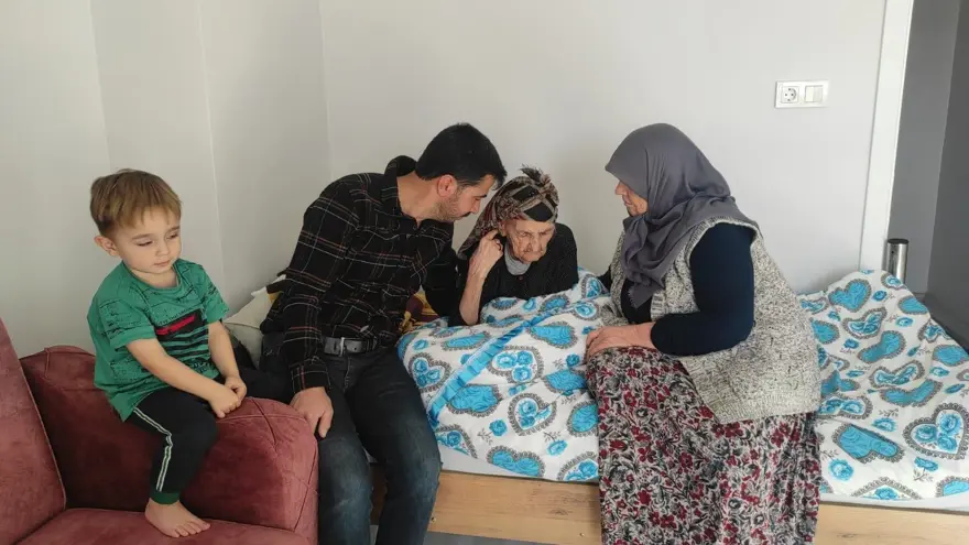 102 yaşındaki Kezik nine hayatında hiç doktora gitmedi: Uzun yaşamının sırrı bu besinde 1 102 yaşındaki Kezik nine hayatında hiç doktora gitmedi: Uzun yaşamının sırrı bu besinde 1